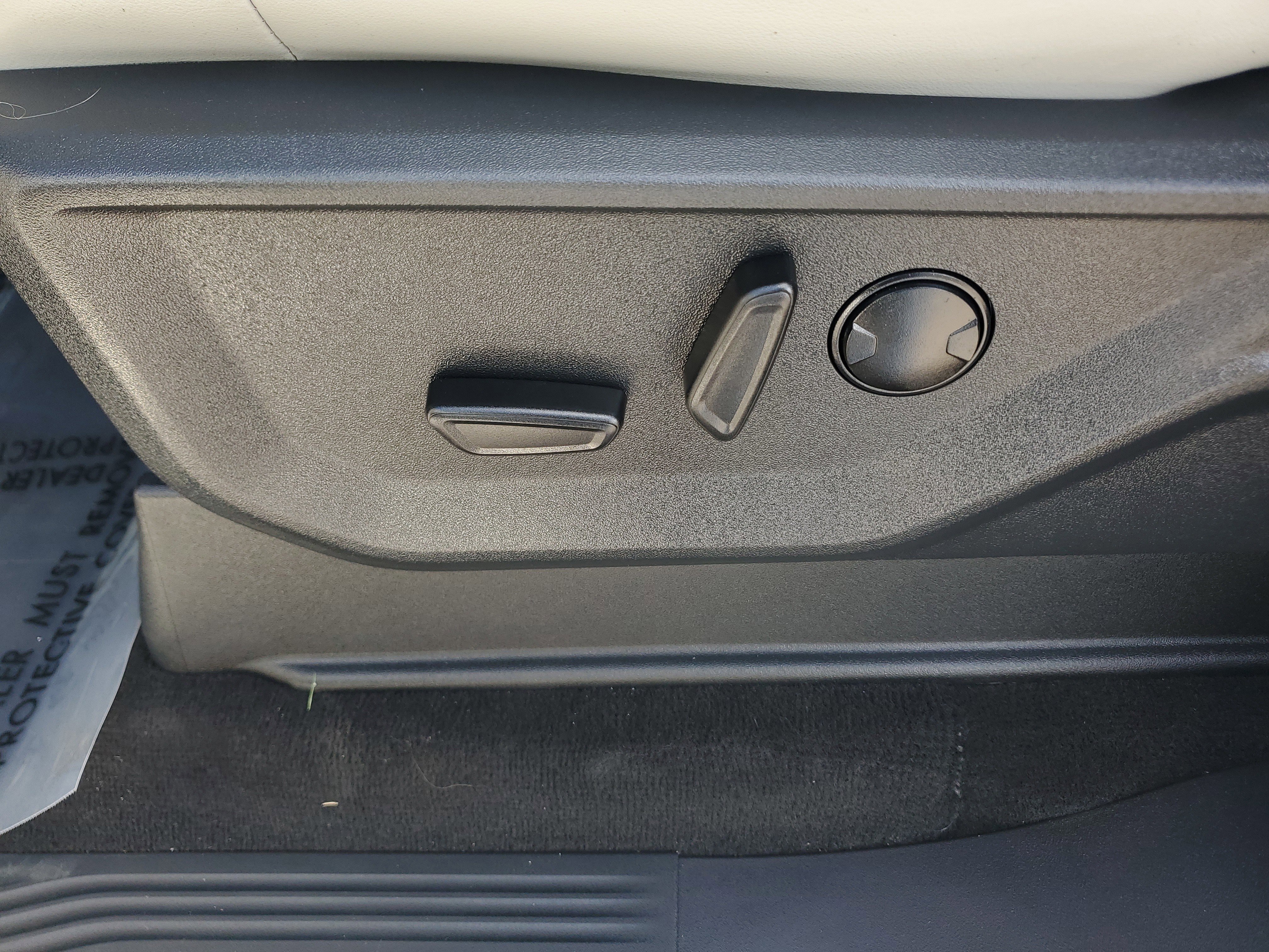 Used 2025 Ford Expedition Platinum w/ Driver's Package image 14