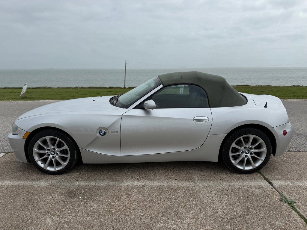 Used 2007 BMW Z4 3.0i image 8