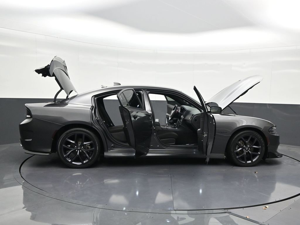 Used 2022 Dodge Charger R/T w/ Blacktop Package image 34