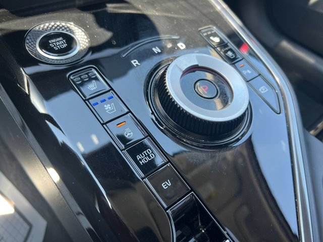 Used 2023 Kia Niro SX Touring FWD image 23