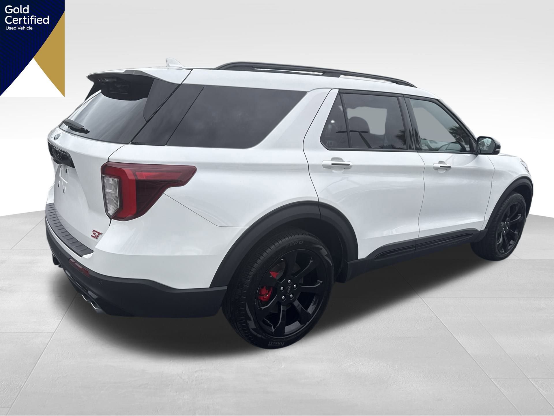 Certified 2024 Ford Explorer ST w/ Equipment Group 401A image 9