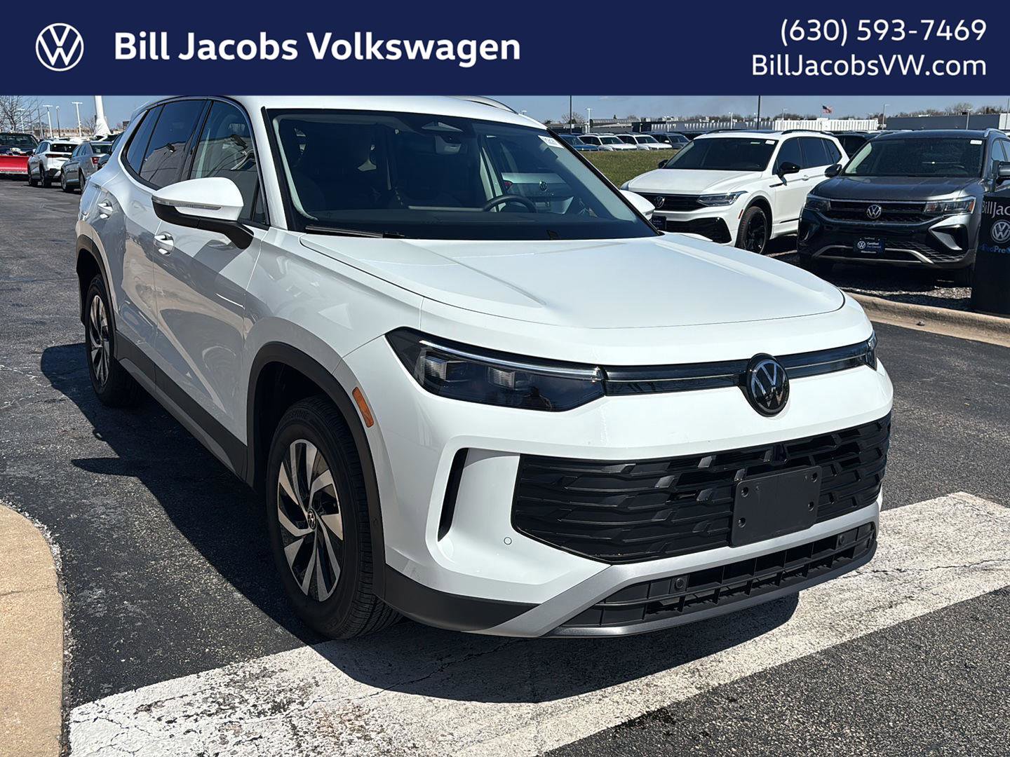 Used 2025 Volkswagen Tiguan S image 1