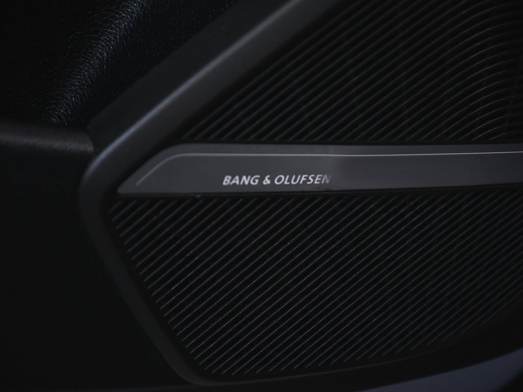 Used 2023 Audi SQ5 Premium Plus w/ Premium Plus Package image 16