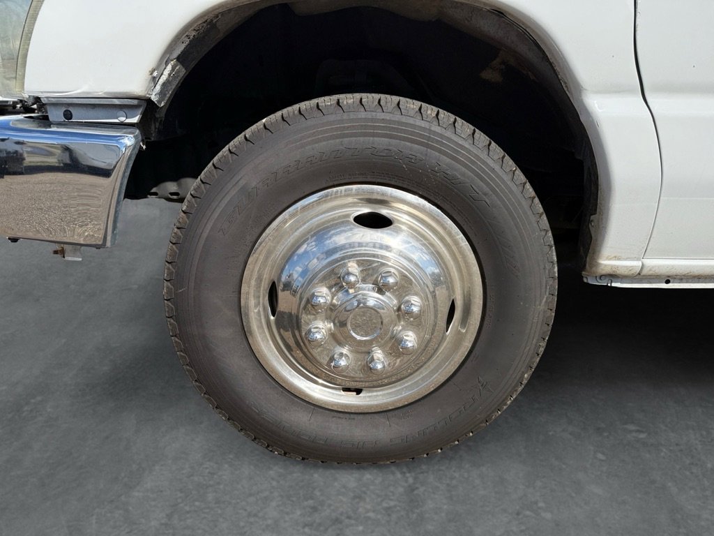 Used 2021 Ford E-350 and Econoline 350 Super Duty w/ Power Windows & Locks Group image 18