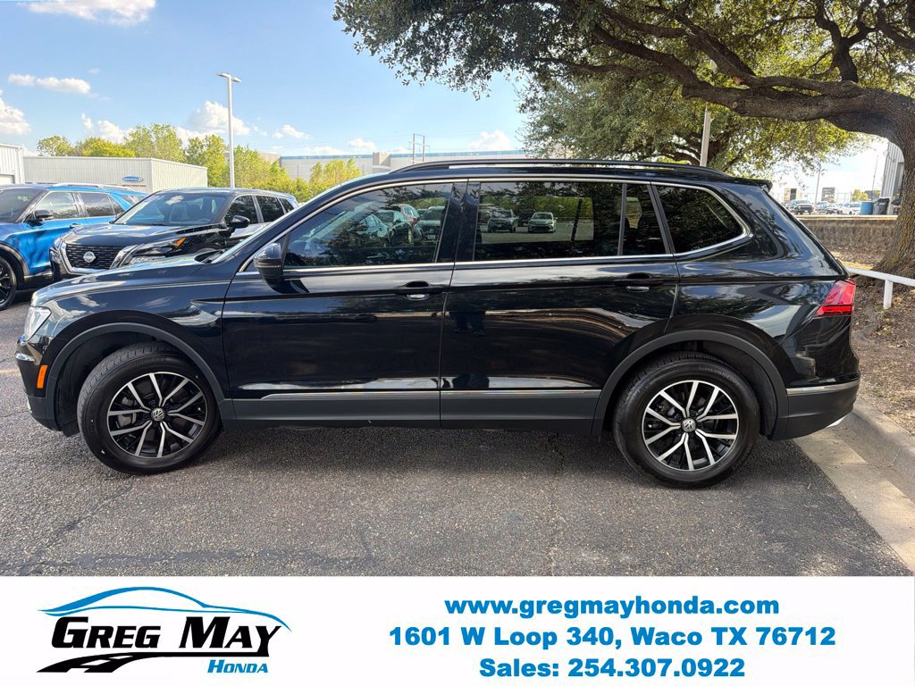 Used 2021 Volkswagen Tiguan SE w/ Panoramic Sunroof Package FWD image 7