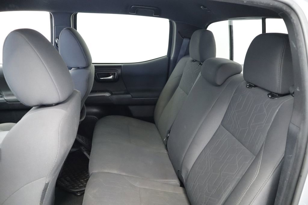 Used 2018 Toyota Tacoma TRD Off-Road AWD/4WD image 22