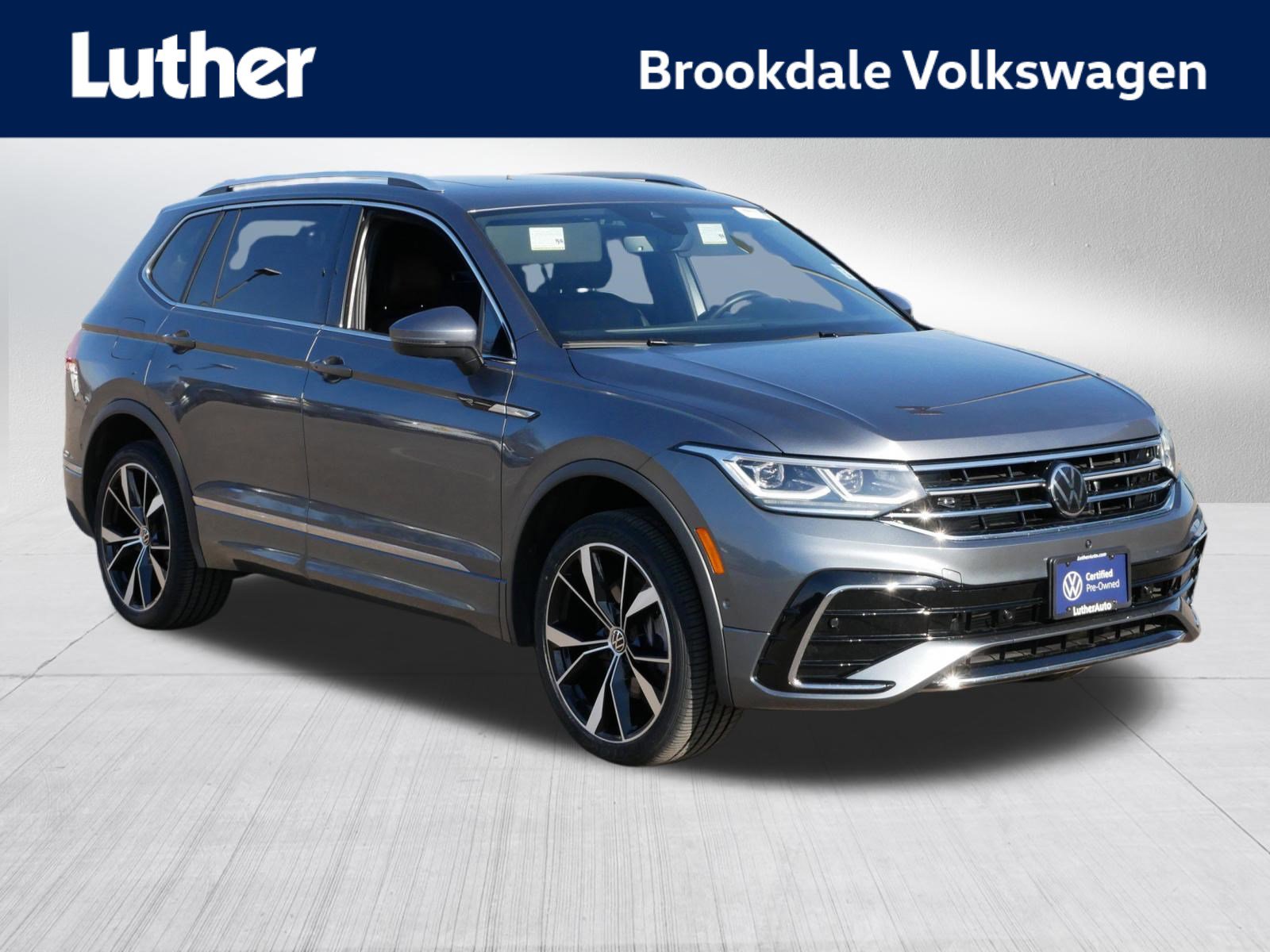 Used 2024 Volkswagen Tiguan SEL R-Line image 1