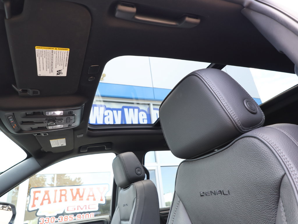 Certified 2024 GMC Yukon XL Denali AWD/4WD image 24