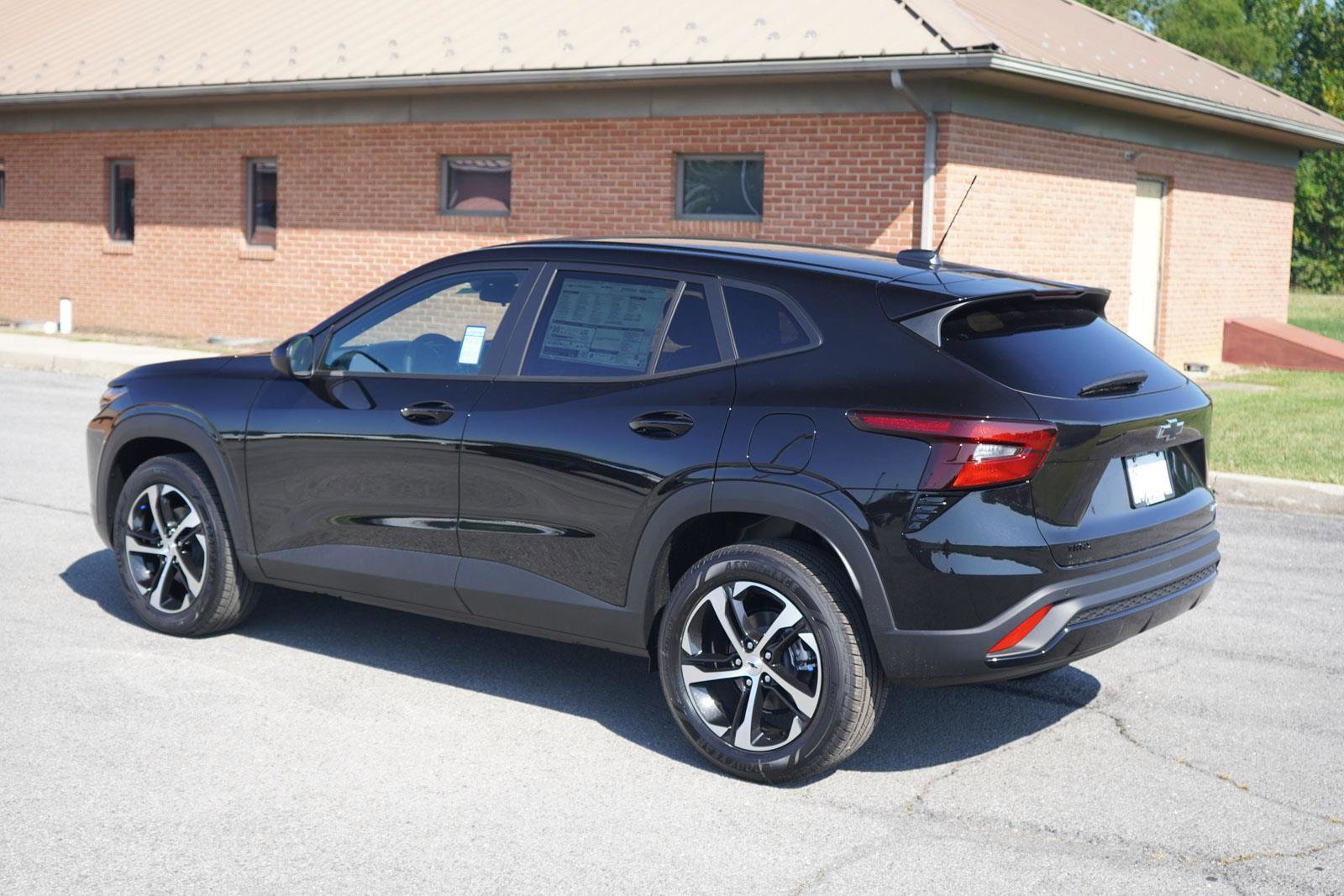 New 2026 Chevrolet Trax RS w/ Sunroof Package image 6