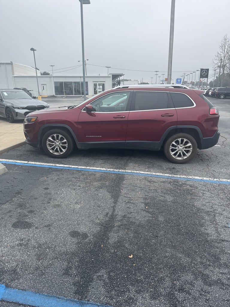 Used 2019 Jeep Cherokee Latitude w/ Popular Appearance Group image 5