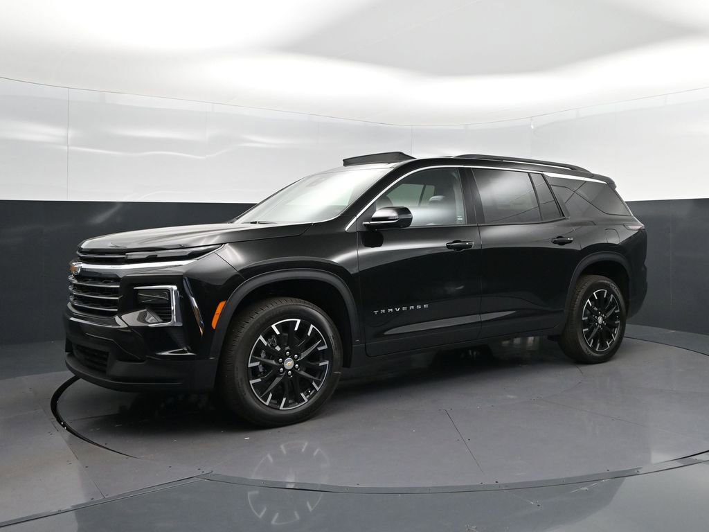 New 2026 Chevrolet Traverse LT w/ Sun and Wheel Package FWD image 3