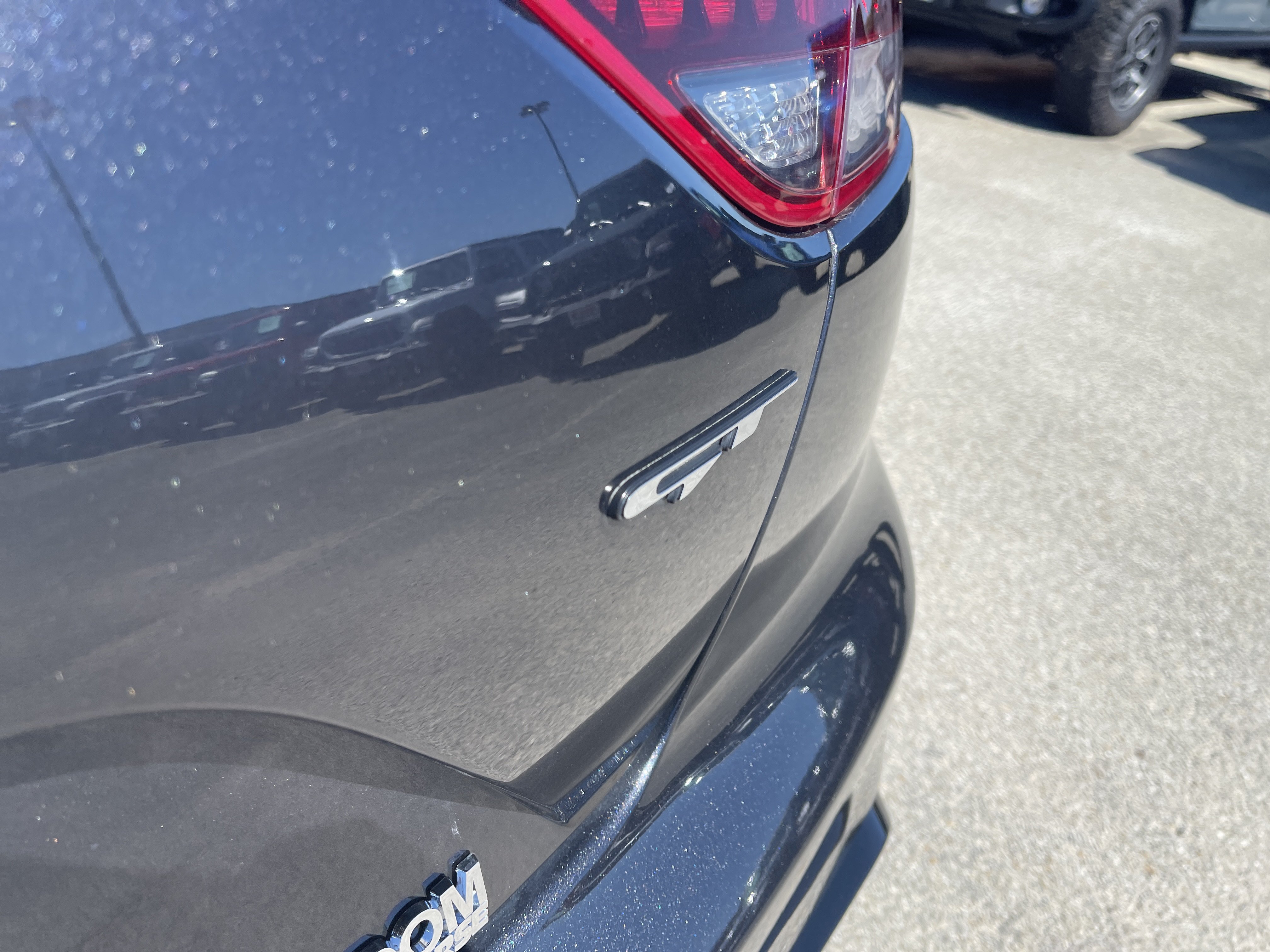 Used 2022 Kia Stinger GT1 RWD image 12