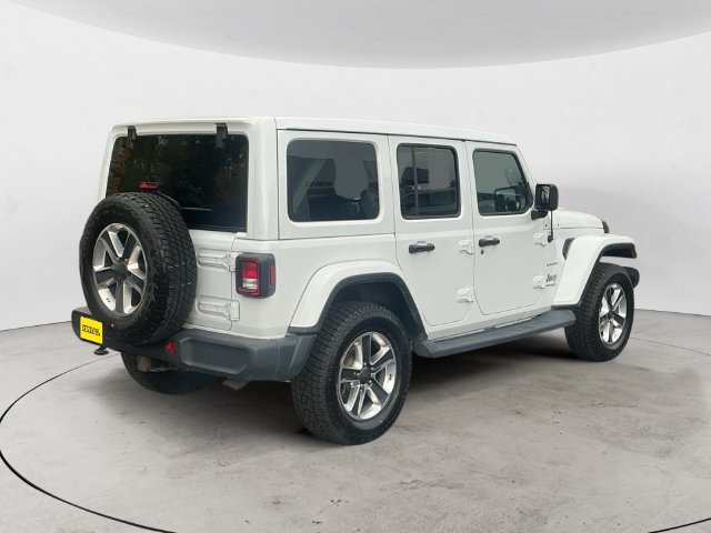 Used 2019 Jeep Wrangler Unlimited Sahara w/ Cold Weather Group AWD/4WD image 5