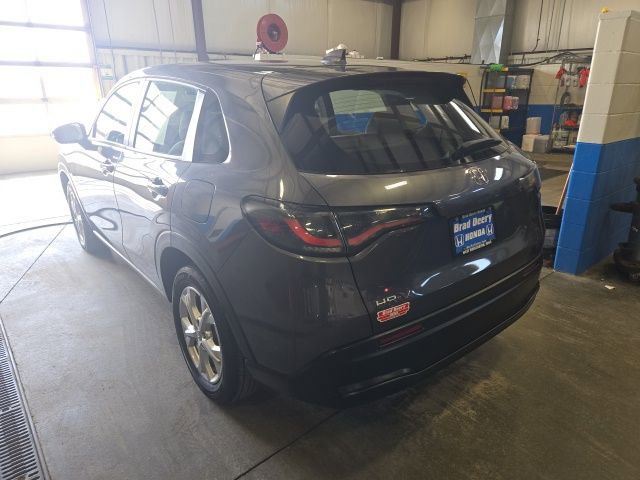 Used 2023 Honda HR-V LX image 6