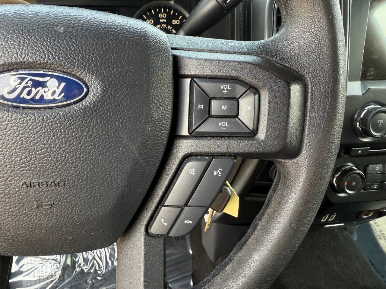 Used 2018 Ford F150 XLT w/ Trailer Tow Package image 16