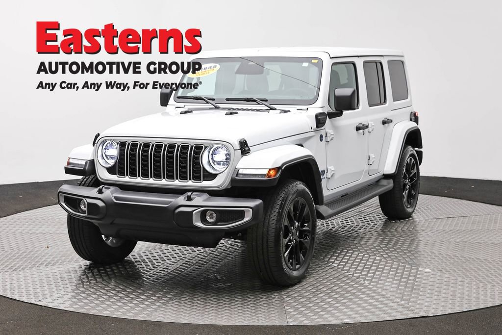 Used 2025 Jeep Wrangler Unlimited Sahara image 1