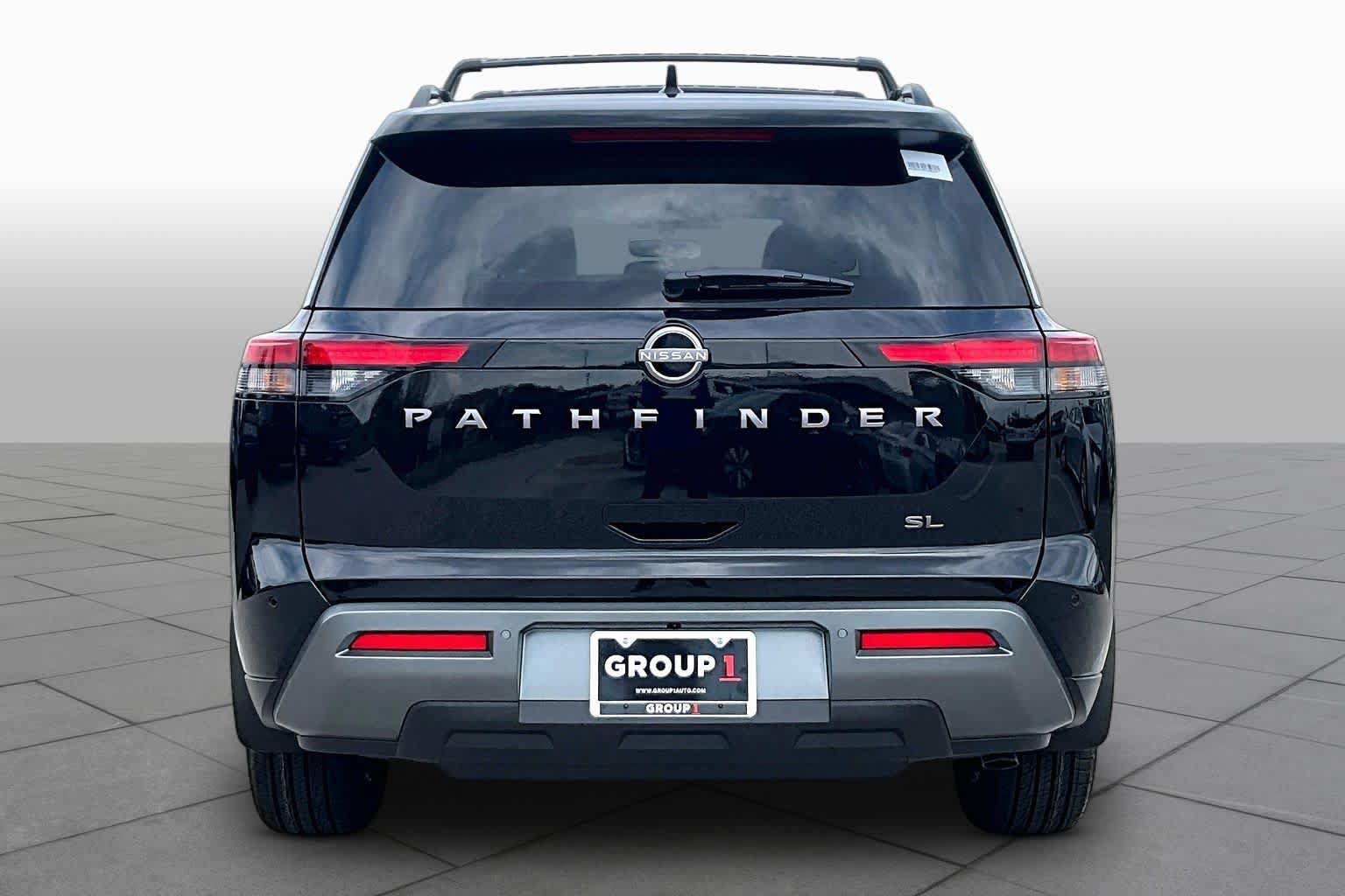 New 2026 Nissan Pathfinder SL FWD image 4