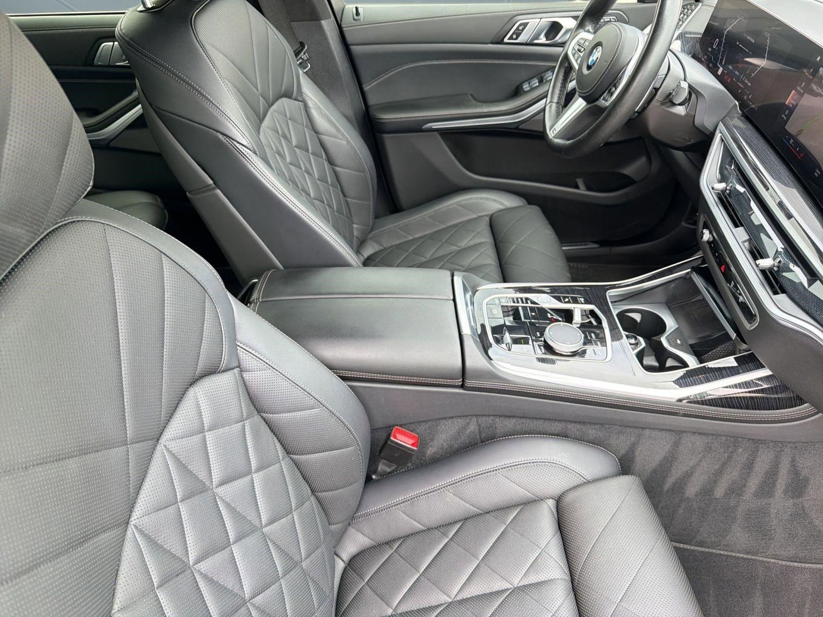 Certified 2023 BMW X7 xDrive40i w/ M Sport Package image 31
