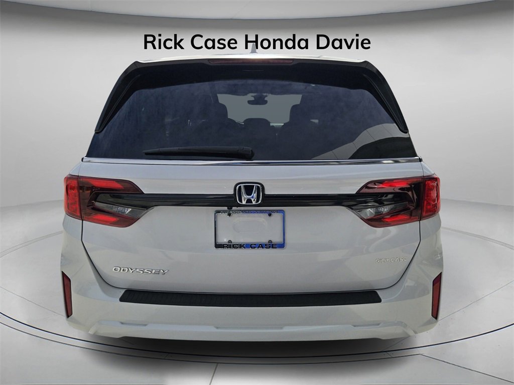 Certified 2025 Honda Odyssey EX-L image 6