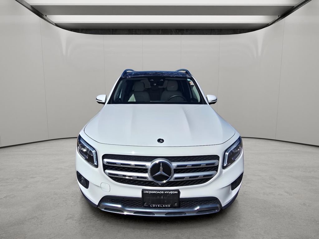 Used 2021 Mercedes-Benz GLB 250 4MATIC w/ Premium Package image 8