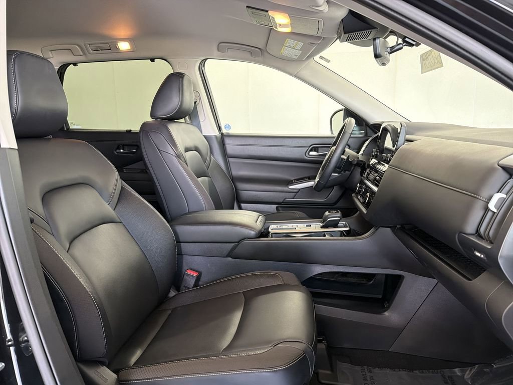 Certified 2024 Nissan Pathfinder SL image 22