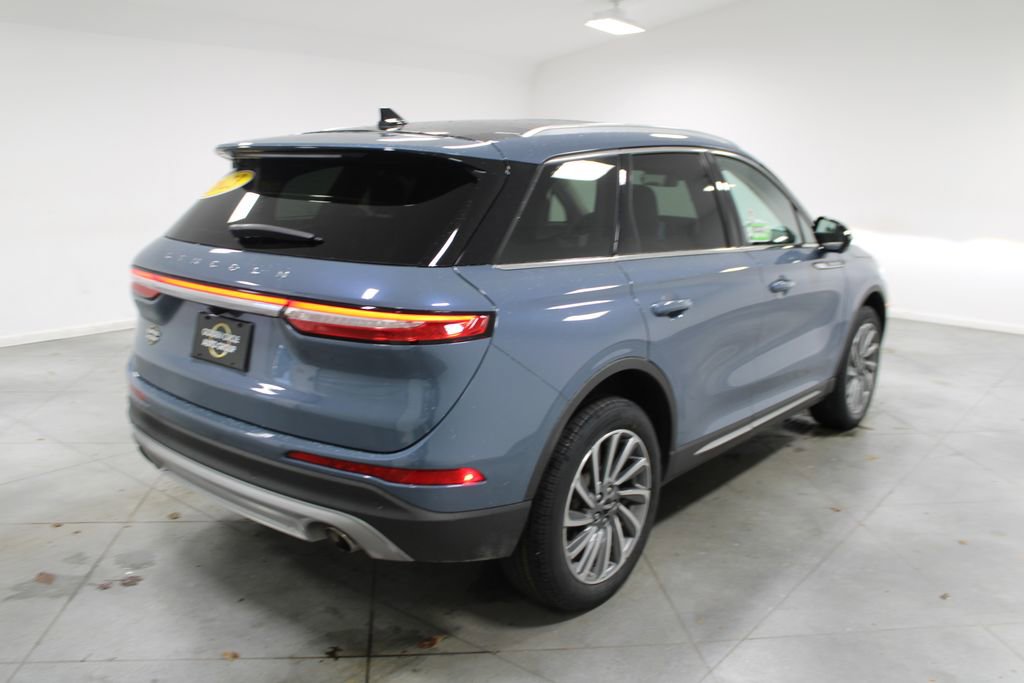 Used 2023 Lincoln Corsair Reserve w/ Equipment Group 201A image 9