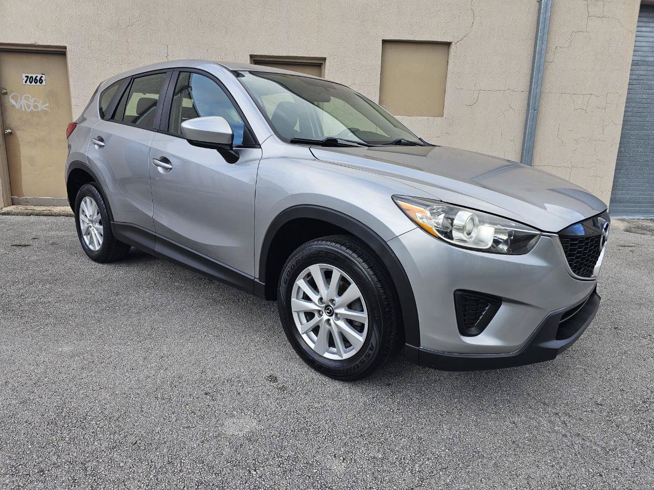 Used 2014 MAZDA CX-5 Sport w/ Bluetooth Audio Package FWD image 5