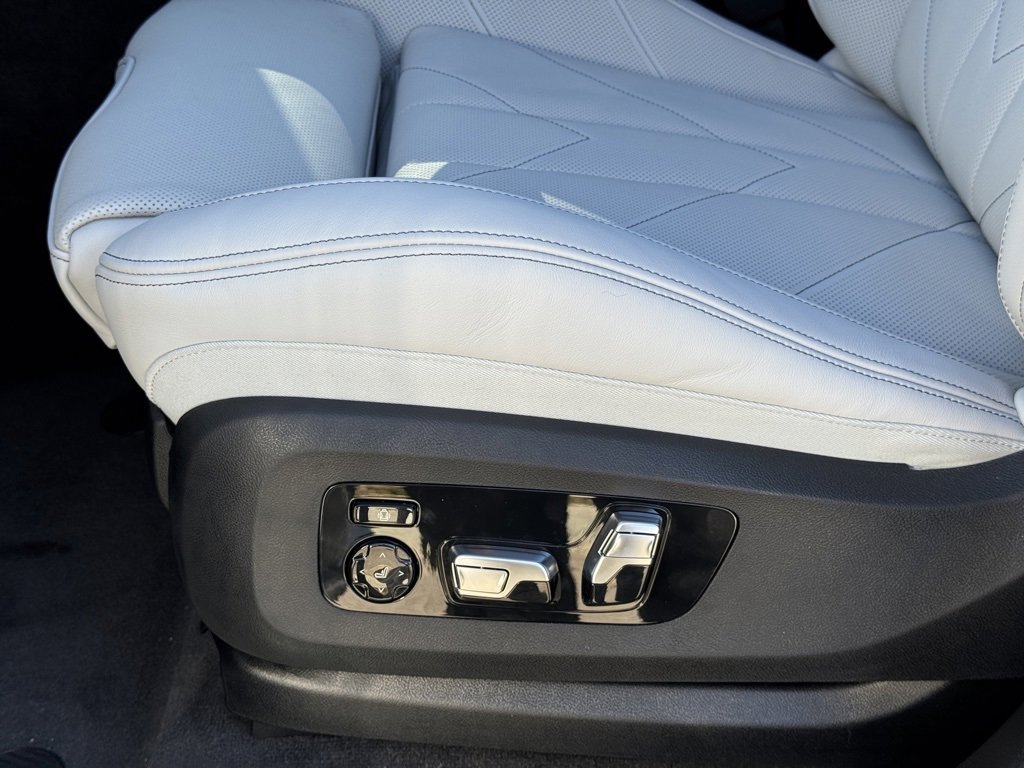 Used 2026 BMW XM Label Red image 20