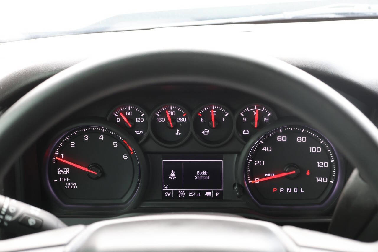 Used 2026 Chevrolet Silverado 1500 Custom Trail Boss w/ Dark Appearance Package AWD/4WD image 19