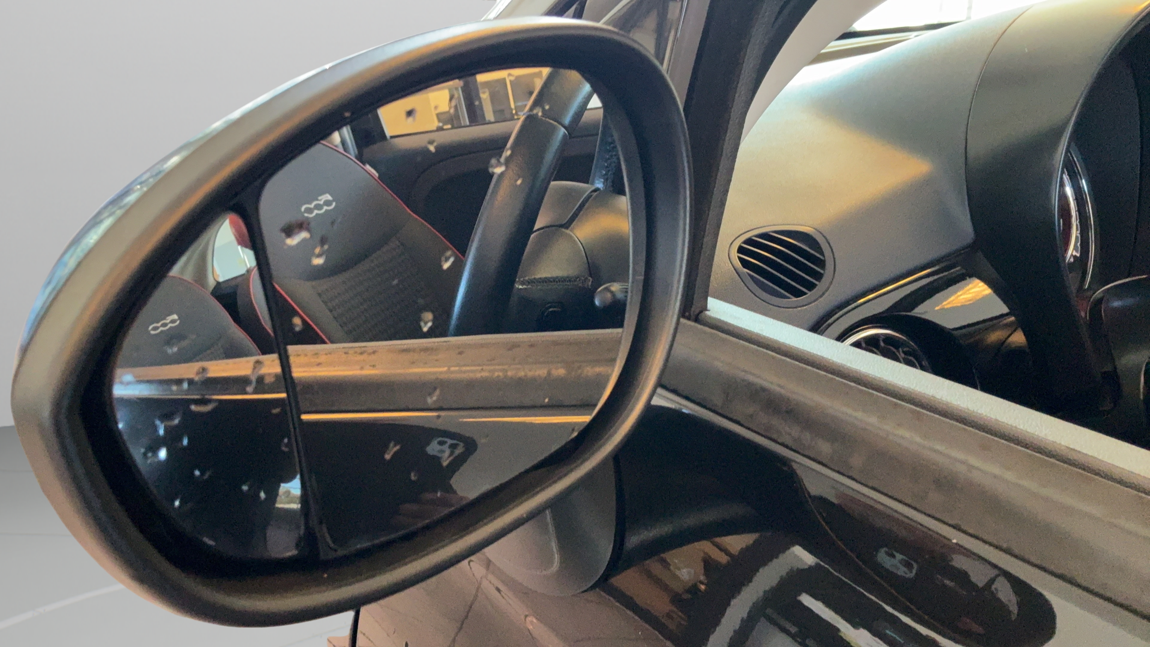 Used 2017 FIAT 500 Pop FWD image 43