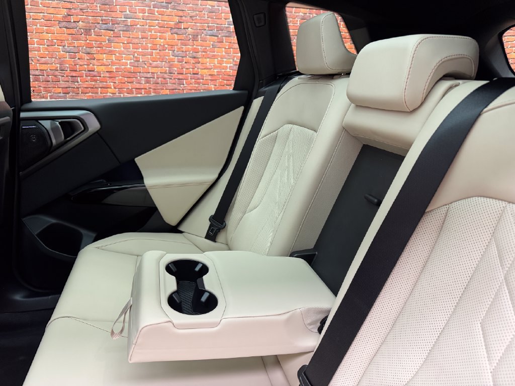 Used 2026 BMW X3 xDrive30i w/ Premium Package AWD/4WD image 11