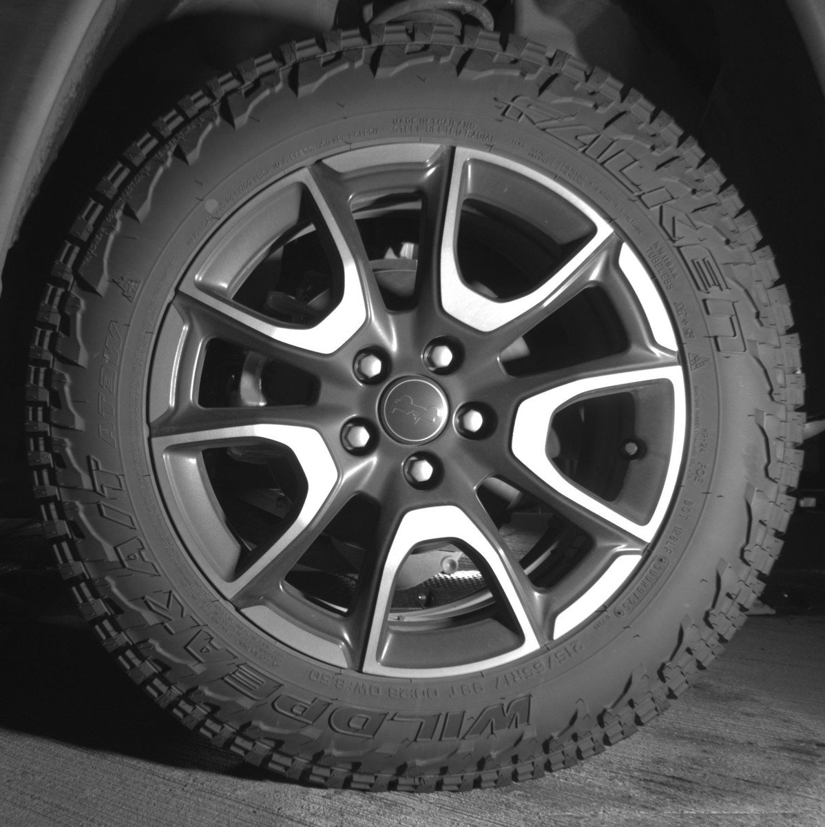 Used 2025 Jeep Compass Trailhawk image 14