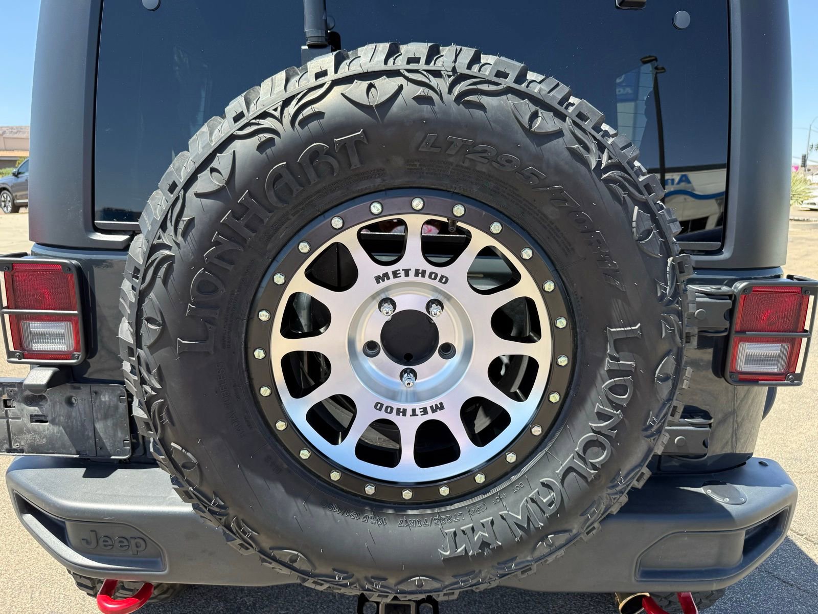 Used 2017 Jeep Wrangler Rubicon AWD/4WD image 7