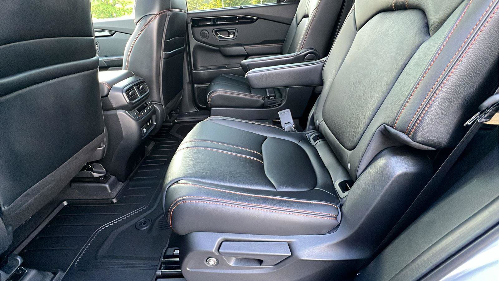New 2026 Honda Pilot TrailSport image 19