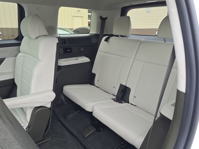 Used 2025 Hyundai Santa Fe Calligraphy image 23