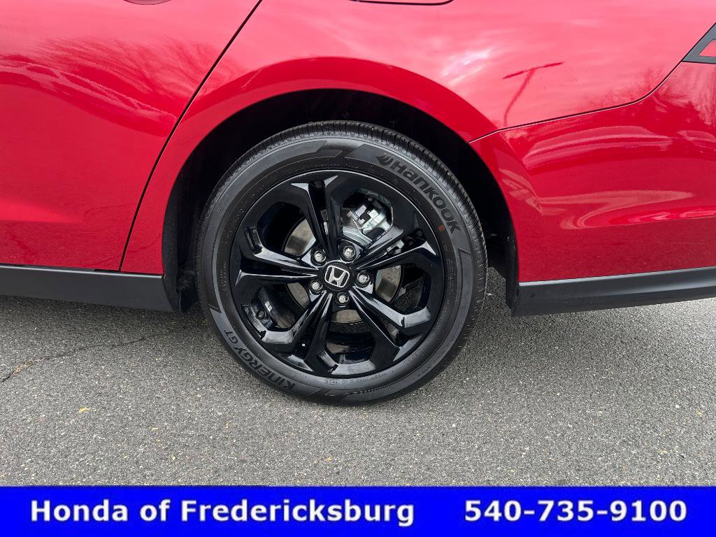 Certified 2025 Honda Accord SE image 13