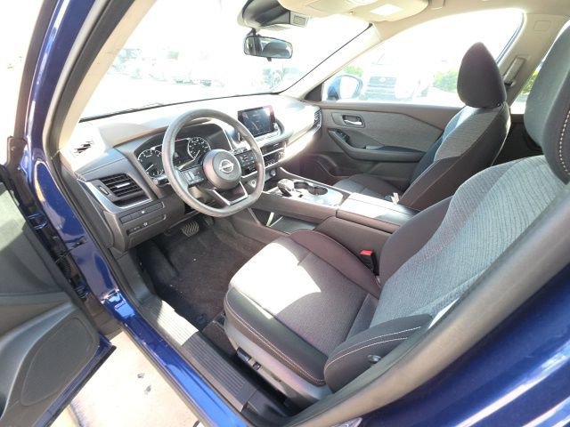 Used 2023 Nissan Rogue SV image 12