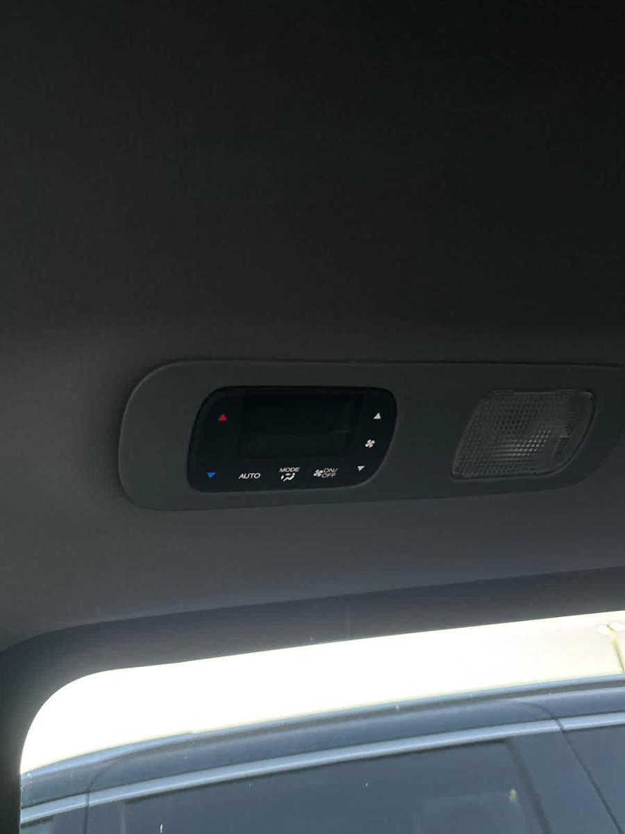 Used 2019 Honda Odyssey EX-L image 19