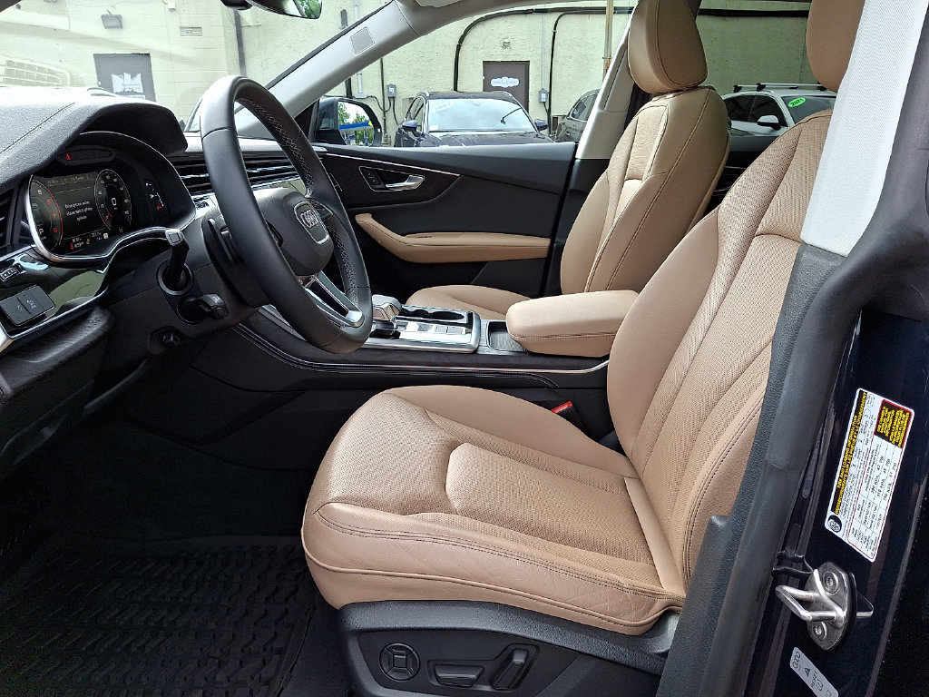 Certified 2025 Audi Q8 Premium Plus w/ Premium Plus Package AWD/4WD image 13