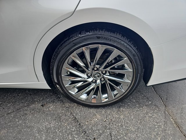 Certified 2024 Lexus ES 350 Ultra Luxury w/ Accessory Package (Z2) image 34