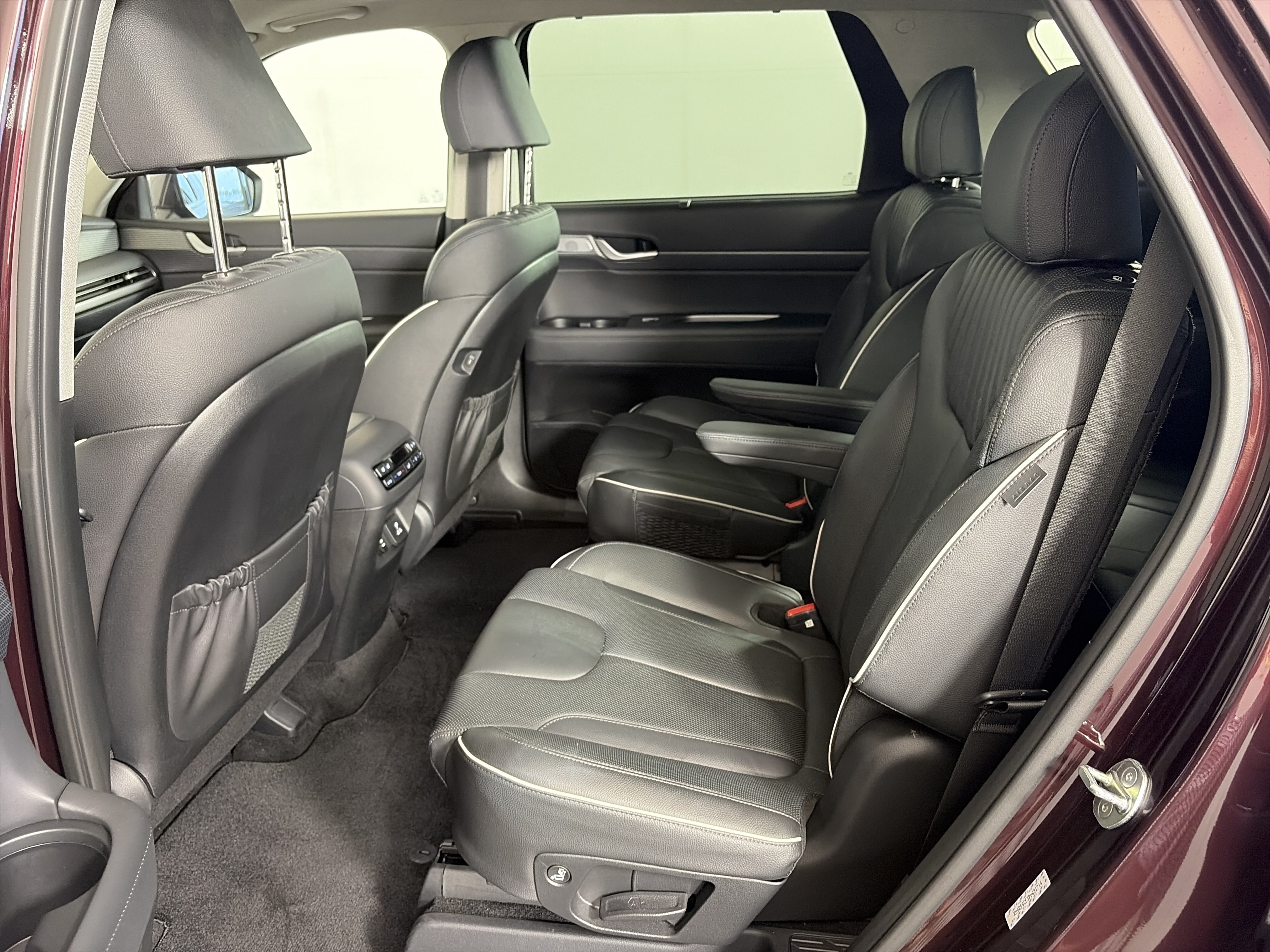 Used 2023 Hyundai Palisade Limited AWD/4WD image 7