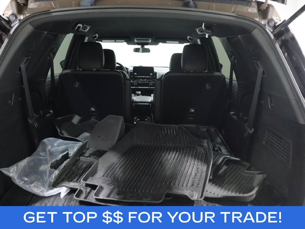 Used 2024 Nissan Pathfinder Rock Creek AWD/4WD image 4