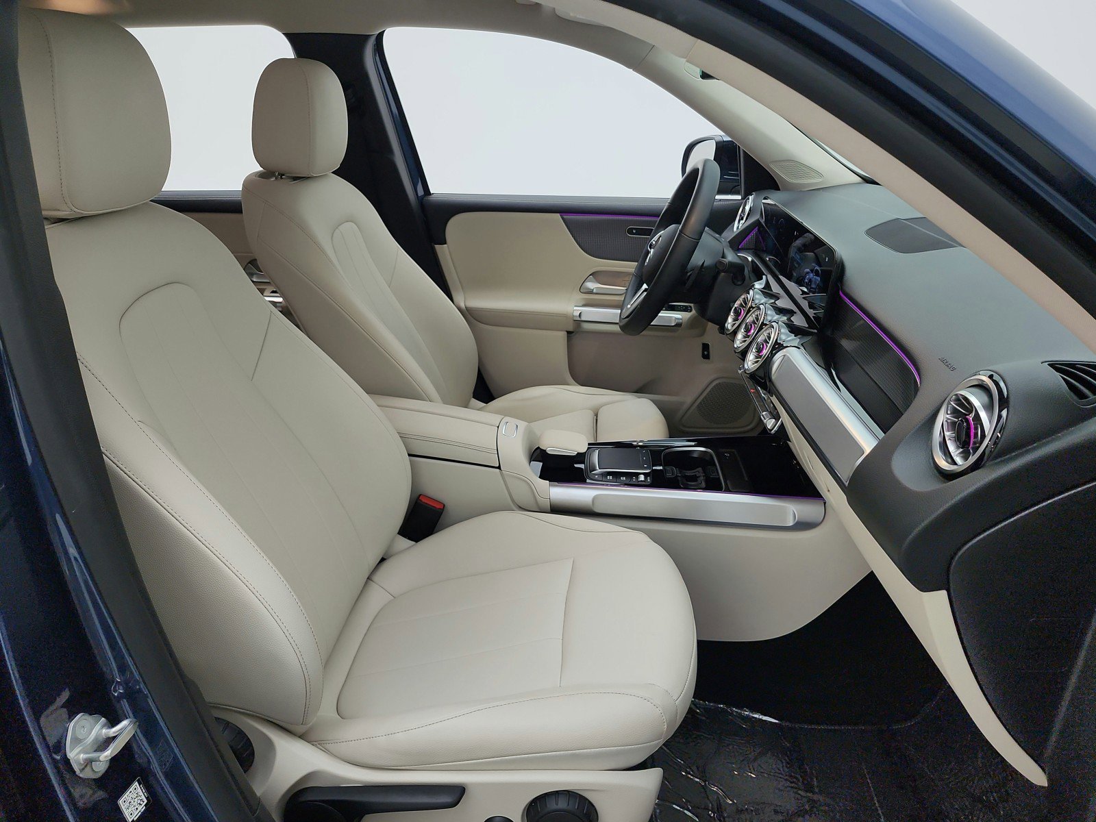 Used 2022 Mercedes-Benz GLB 250 4MATIC image 18
