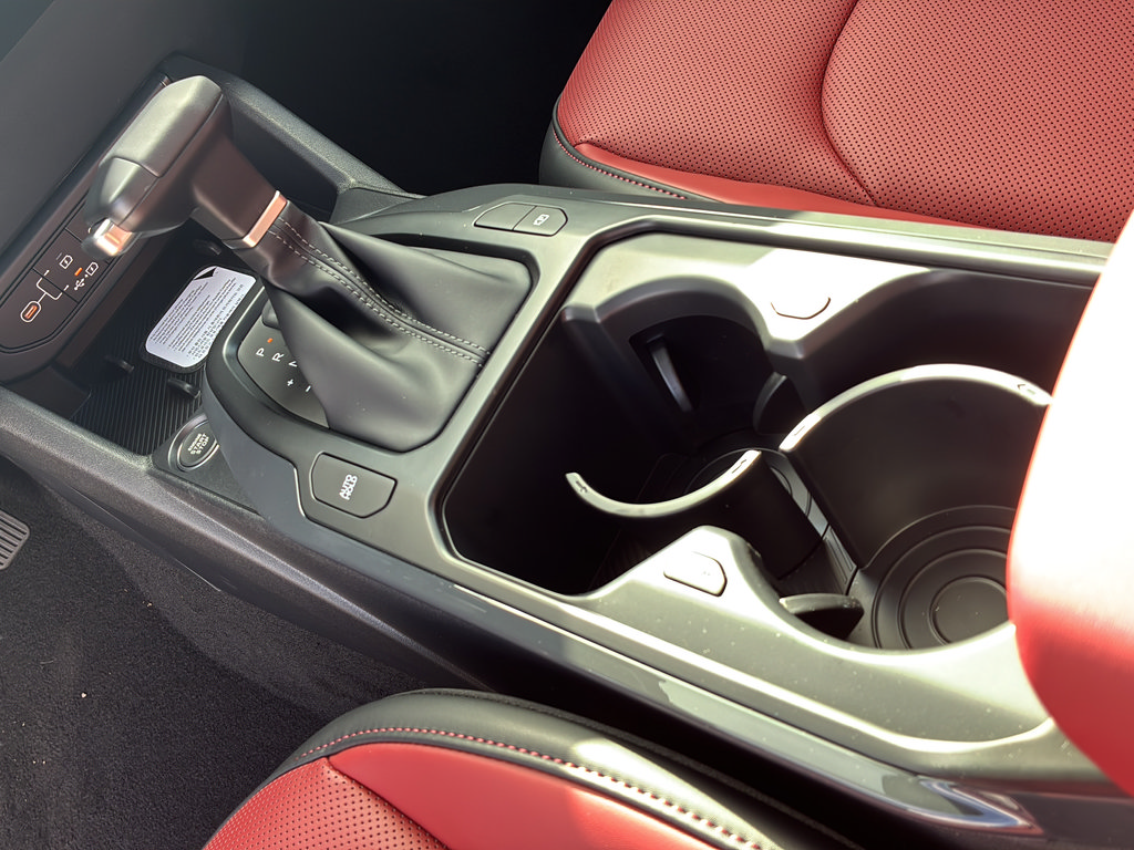 New 2026 Kia K4 GT-Line Turbo w/ GT-Line Sunroof Package FWD image 33