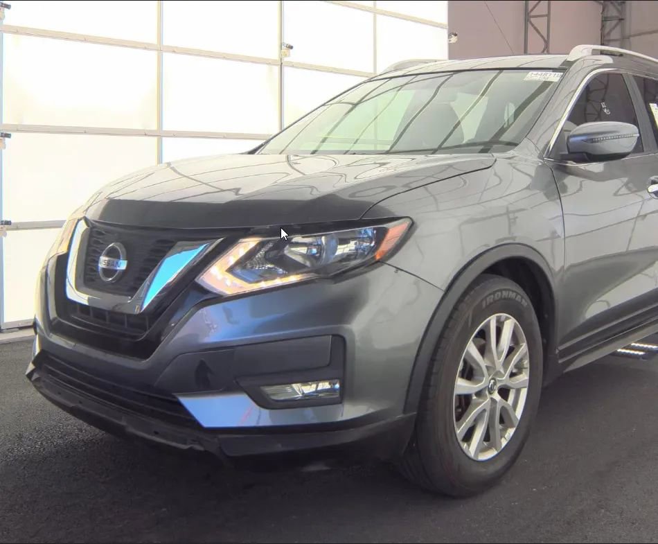 Used 2017 Nissan Rogue SV