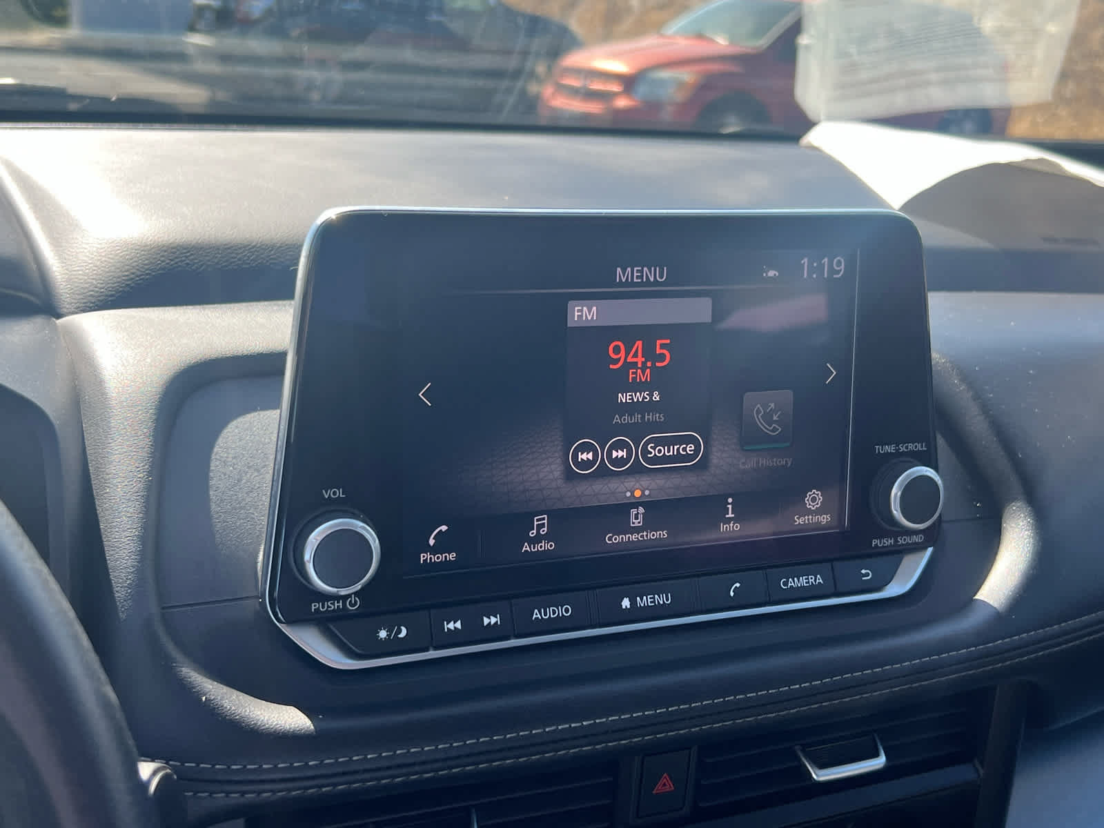 Used 2024 Nissan Rogue SV AWD/4WD image 18