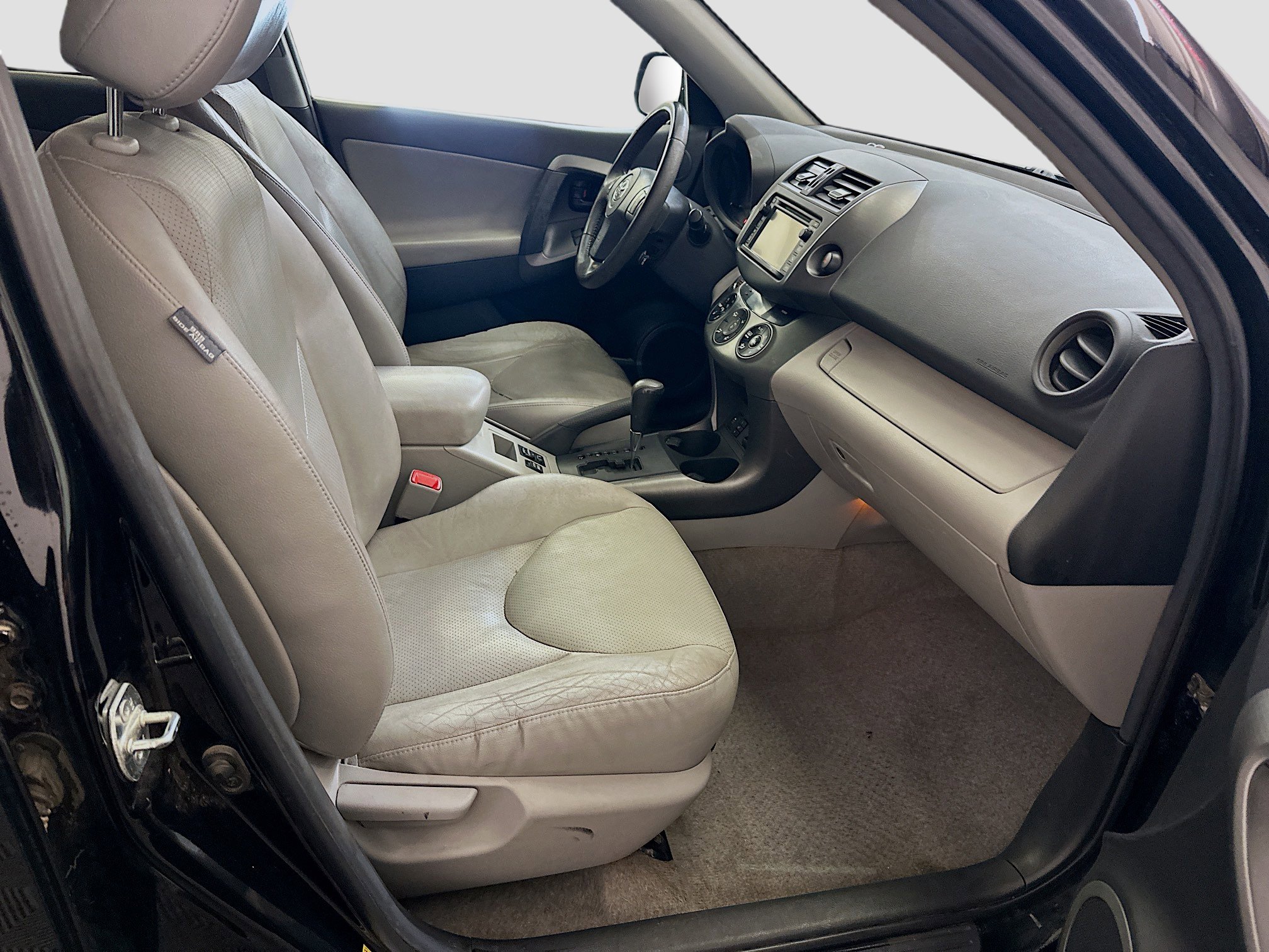 Used 2012 Toyota RAV4 Limited w/ Navigation Value Pkg AWD/4WD image 32