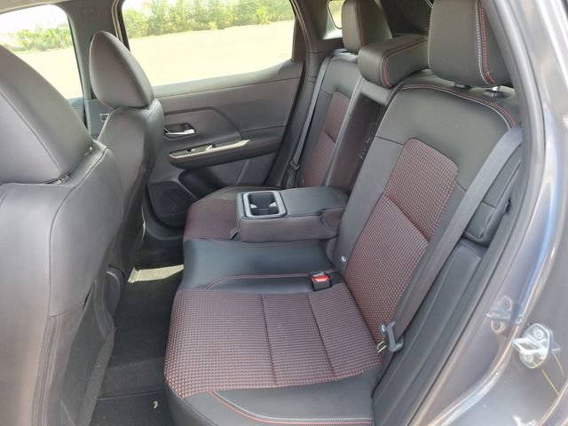 Certified 2025 Nissan Kicks SR w/ Illumination Package FWD image 25