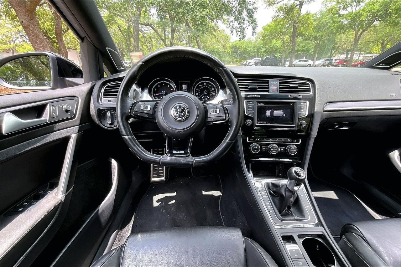 Used 2016 Volkswagen Golf R 4-Door AWD/4WD image 8