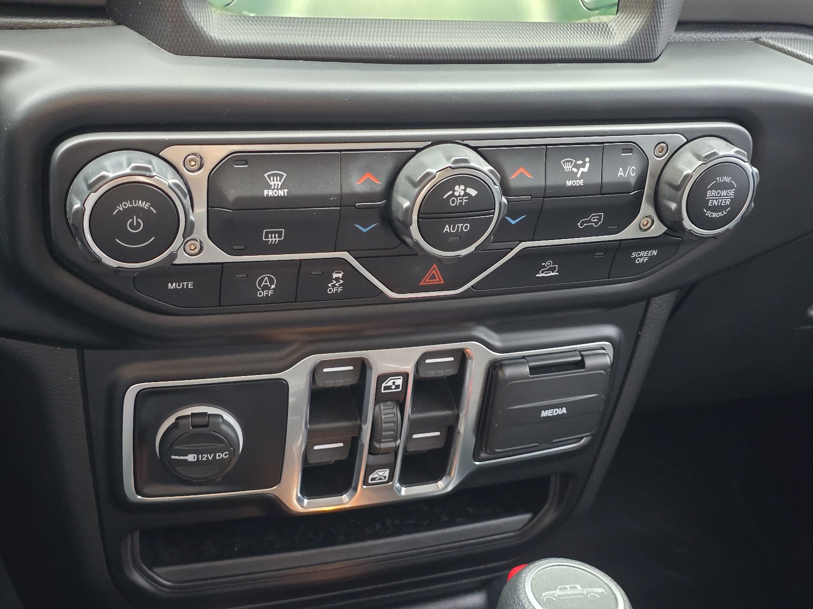 Used 2022 Jeep Gladiator Sport image 21